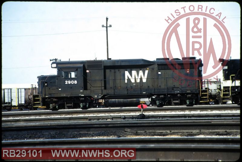 N&W EMD GP30 #2908 at Bellevue, OH