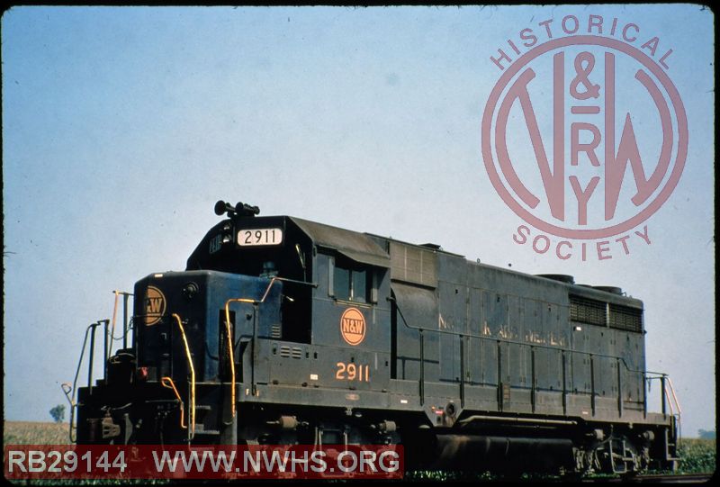 N&W EMD GP35 #2911