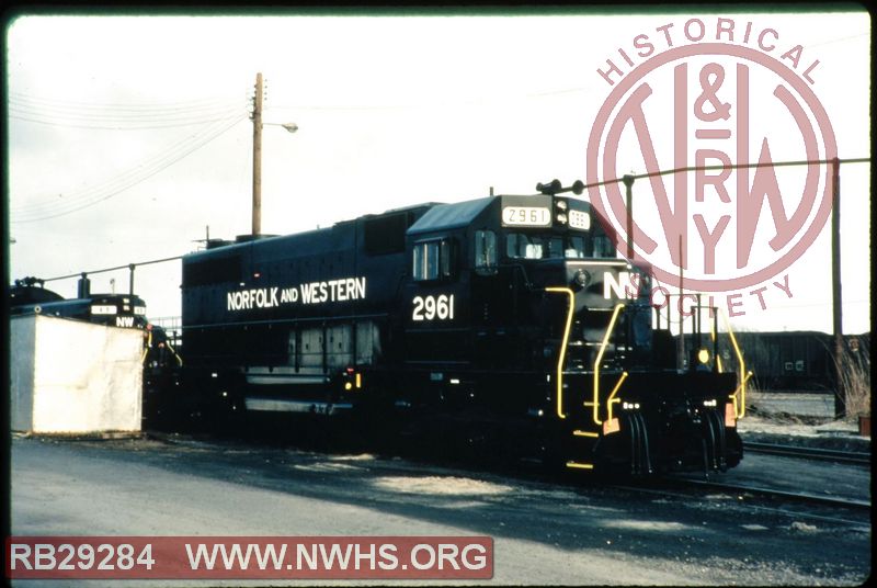 N&W EMD SD39 #2961 at Norfolk, VA