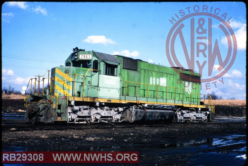 N&W EMD SD39 #2963 at Brewster, OH