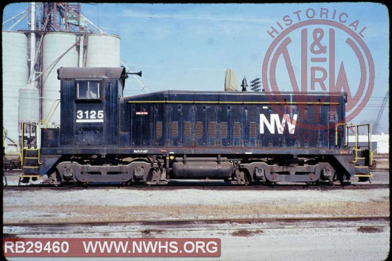 N&W EMD SW8 #3125 at Fort Wayne, IN