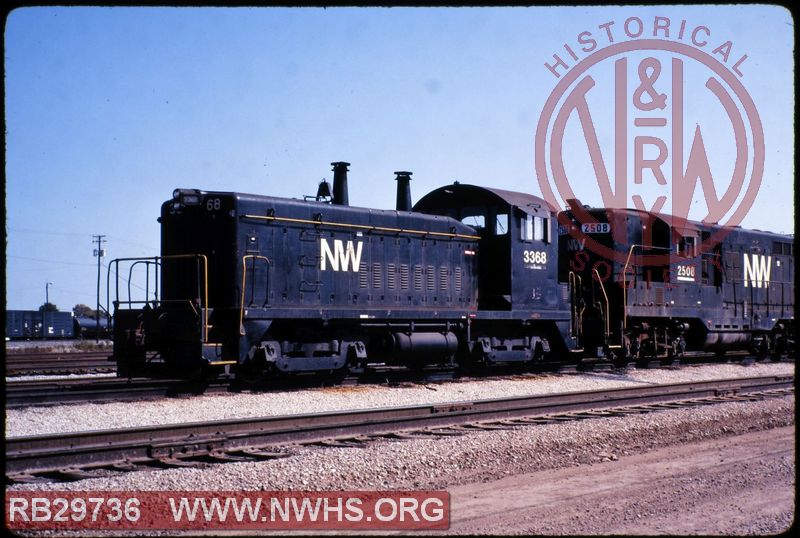 N&W EMD SW9 #3368 at Bellevue, OH