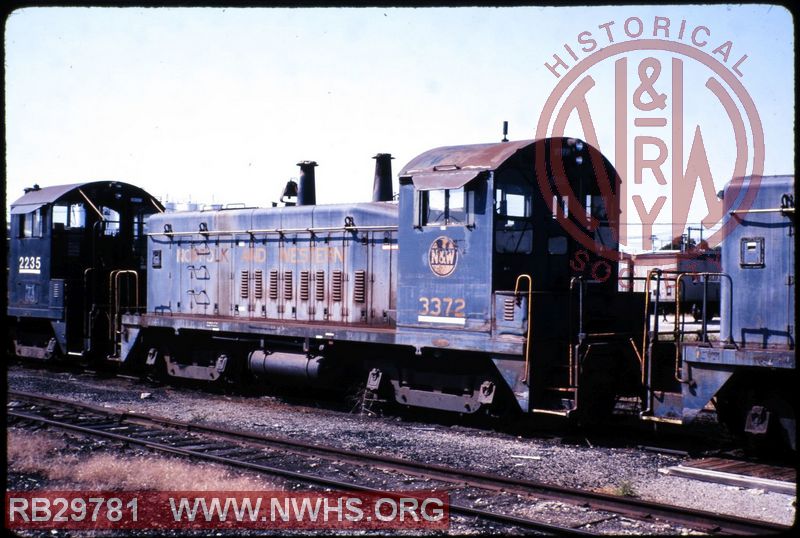 N&W EMD SW9 #3372 at Bellevue, OH